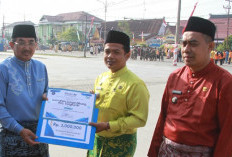 Pemkab Tanjab Barat Gelar Upacara Peringatan Hari Jadi ke-61 Sekaligus Apresiasi Kades dan Lurah Berprestasi