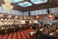 Gubernur Al Haris Evaluasi Progres Jalan Khusus Batubara, Soroti Progres Putra Bulian Properti Paling Rendah