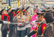 Tradisi Pedang Pora dan Adat Melayu Jambi Sambut Kapolda Jambi Irjen Pol Widodo