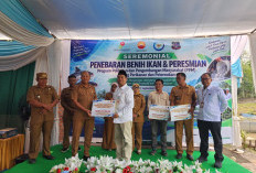 5 Pokdakan & 1 Poktan Tanjab Barat Terima Sapi hingga Ribuan Ikan dari SKK Migas PetroChina
