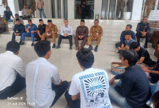 Disela-sela Reses di Muaro Jambi, Anggota DPR RI Syarif Fasha Terima Aspirasi Mahasiswa Soal Lingkungan