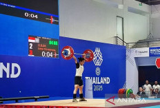 Lifter Luluk Asal Jatim Raih Emas Pertama di Cabang Angkat Besi