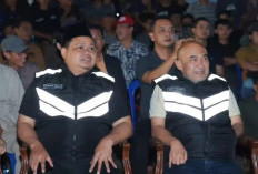 Ratusan Masyarakat Bungo Penuhi Halaman Rumah Dinas Bupati Nobar Final Piala Dunia