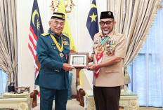 Gubernur Al Haris Terima Penghargaan Tertinggi Pengakap Malaysia di Melaka