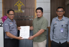 Kemenkum Jambi Serahkan Sertifikat Merek Kolektif ke UMKM Binaan PTPN IV