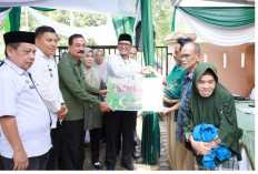 Peduli Masyarakat, Bumdesma Lkd Teras Mandiri Kecamatan Muara Bulian Salurkan Bansos Gratis 