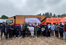 Hadir di Tengah Bencana, PTPN IV Regional IV Salurkan Bantuan untuk Warga Terdampak Banjir Bandang di Solok