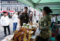 Peringati HAKORDIA, Kejari Batang Hari Gelar Pelayanan Masyarakat 