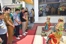 Disambut Sekapur Sirih, Menteri Hukum RI Awali Agenda Peresmian Posbankum di Jambi