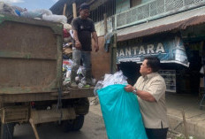 Sekda Zulhifni Turun Tangan Atasi Penumpukan Sampah di Pasar Rantau Panjang