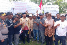 Ratusan Pekerja PTPN IV Cot Girek Datangi Kantor Bupati Aceh Utara, Minta Kepastian Penyelesaian Klaim Lahan