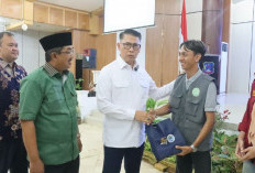 Bupati Anwar Sadat Ajak Masyarakat Tanjab Barat Pilah Sampah Rumah Tangga demi Lingkungan Lestari
