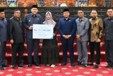 Bupati M. Syukur Jadi Saksi, Ahli Waris M. Yani Terima Santunan BPJS Rp311,5 Juta