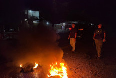 Diduga Hendak Lakukan Pungli, Polisi Bubarkan Remaja Bakar Ban di Jalinsum Muaro Jambi