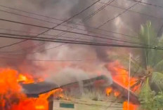 Eks SLB dan Kantor Kwarcab Pramuka Terbakar di Kualatungkal
