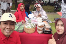 Srikandi PKJM Warnai CFD Kota Bangko Melalui Lapak Kuliner Makanan Jadul Jawa