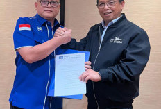 Fauzi Ansori Resmi Terima SK Ketua DPD Demokrat Jambi Periode 2026–2031