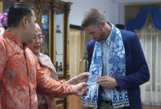 Bupati M. Syukur Jamu Tim Evaluator UNESCO Lewat Batik Geopark dan Kuliner Tradisional