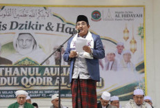 Bupati Anwar Sadat Ajak Generasi Muda Perkuat Ilmu dan Akhlak pada Haul Akbar Syekh Abdul Qadir Al-Jailani