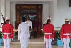Pemkab Merangin Sukses Gelar Prosesi Penyerahan Duplikat Bendera Pusaka Jelang Proklamasi ke-81 RI