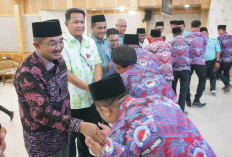 Bupati Anwar Sadat Resmi Lantik Pengurus PPDI Tanjab Barat 2025–2030