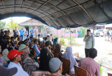 Bupati Anwar Sadat Salurkan Bantuan untuk Korban Kebakaran Teluk Nilau