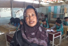 Potret Miris SDN 232 di Muaro Jambi, Belajar Bergantian di Gedung Rapuh