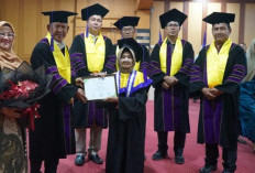 Wabup Khafidh Mewisuda 27 Orang Lansia Tangguh