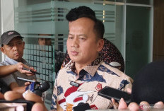 Ditetapkan Tersangka, Kejagung Langsung Berhentikan Sementara Kajari, Kasi Intel, Kasi Datun HSU