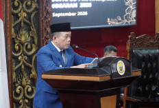 Gubernur Al Haris Sampaikan Tanggapan Pemerintah atas Pandangan Umum Fraksi 