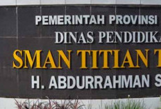 1.234 Siswa Berebut 288 Kursi, Masuk ke SMAN Titian Teras‎