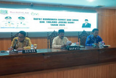 Bupati Anwar Sadat Tegaskan Camat dan Lurah Harus Jadi Garda Terdepan Pelayanan Publik