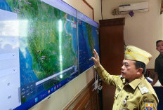 Pantau Monitor SiPongi, Gubernur Al Haris Ungkap Jambi Terkepung Asap Akibat Arah Angin