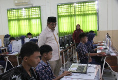 Pantau Langsung TKA 2026, Bupati Anwar Sadat Dorong Peningkatan Kualitas Pendidikan
