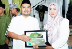 Ketua DPRD Batang Hari Serahkan Hadiah Pemenang Gebyar Semarak Ramadhan 1447 H