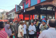 Sekda Alpian Pantau Penertiban Pasar Pasca Lebaran