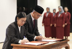 OJK Lantik Pejabat Baru untuk Perkuat Organisasi dan Pengawasan Sektor Jasa Keuangan