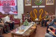 Perkuat Sinergi Pembangunan Daerah, Kajati Jambi Terima Kunjungan GM PLN UIP Sumbagteng dan UID S2JB