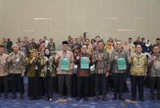 OJK Dorong Penguatan Ekosistem Keuangan Syariah di Seluruh Sektor Jasa Keuangan