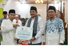 Safari Ramadhan di Kuala Betara, Bupati Anwar Sadat Pererat Silaturahmi dan Sampaikan Program Pembangunan