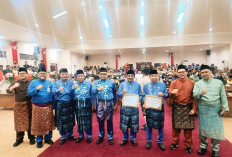 BPJS Ketenagakerjaan Serahkan Santunan dan Beasiswa pada HUT ke-61 Tanjab Barat
