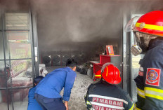 Diduga Dipicu Kebocoran Gas, Usaha Laundry di Alam Barajo Terbakar