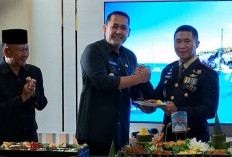 Penuh Keakraban, Bupati M. Syukur Hadiri Syukuran HUT TNI ke-81 Bersama Bupati Sarolangun