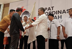 Pengurus PSI Jambi Resmi Dilantik, Romi Hariyanto Targetkan Kursi DPR RI  