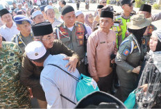 Tiba di Kuala Tungkal, Ratusan Jamaah Haji Asal Tanjab Barat Resmi Kembali ke Kampung Halaman