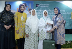  Perkuat Ekosistem Haji & Umrah, BSI Berangkatkan 50 Nasabah Tabungan Haji Terpilih
