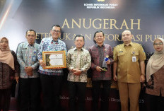 Al Haris Terima Anugerah Keterbukaan Informasi Publik 2025