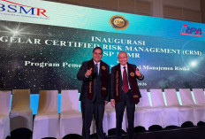 Direktur Operasional dan Direktur Kredit dan Syariah Sandang Gelar CRM