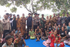 Duduk Besinggung Lutut, Temenggung Jon Sebut Bupati M. Syukur Rajo yang Bijak: Kami Mau Ikuti Arahan