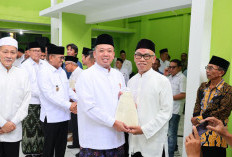 Serahkan 13 Sertipikat di Banten, Menteri ATR/Kepala BPN Ajak Organisasi Keagamaan “Keroyok” Percepatan